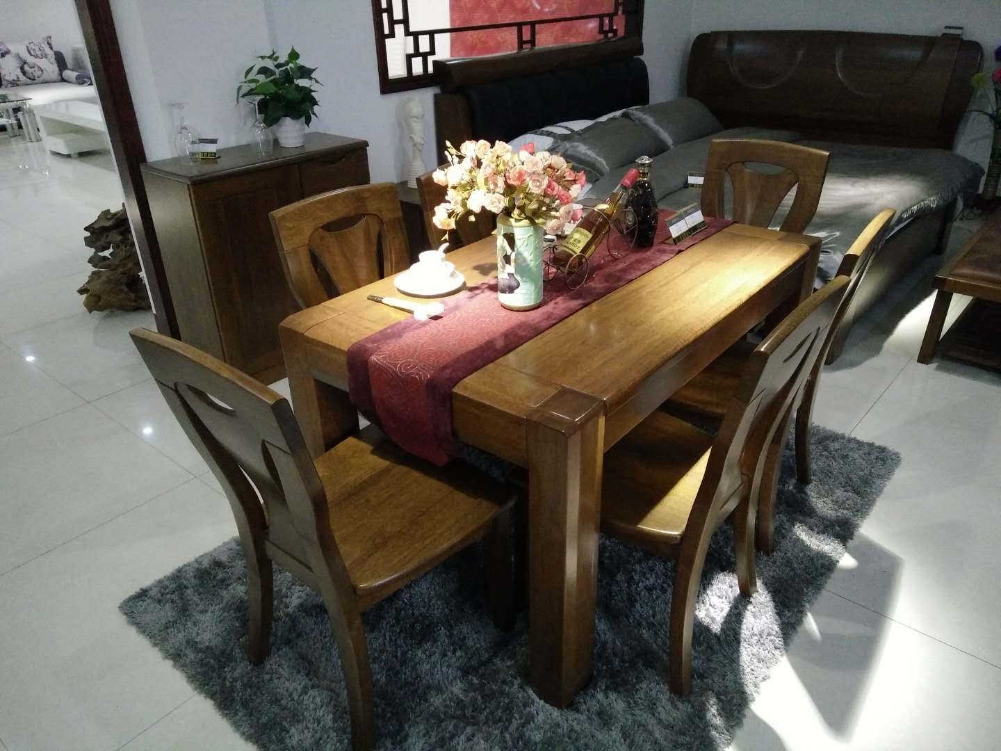 日照实木桌椅